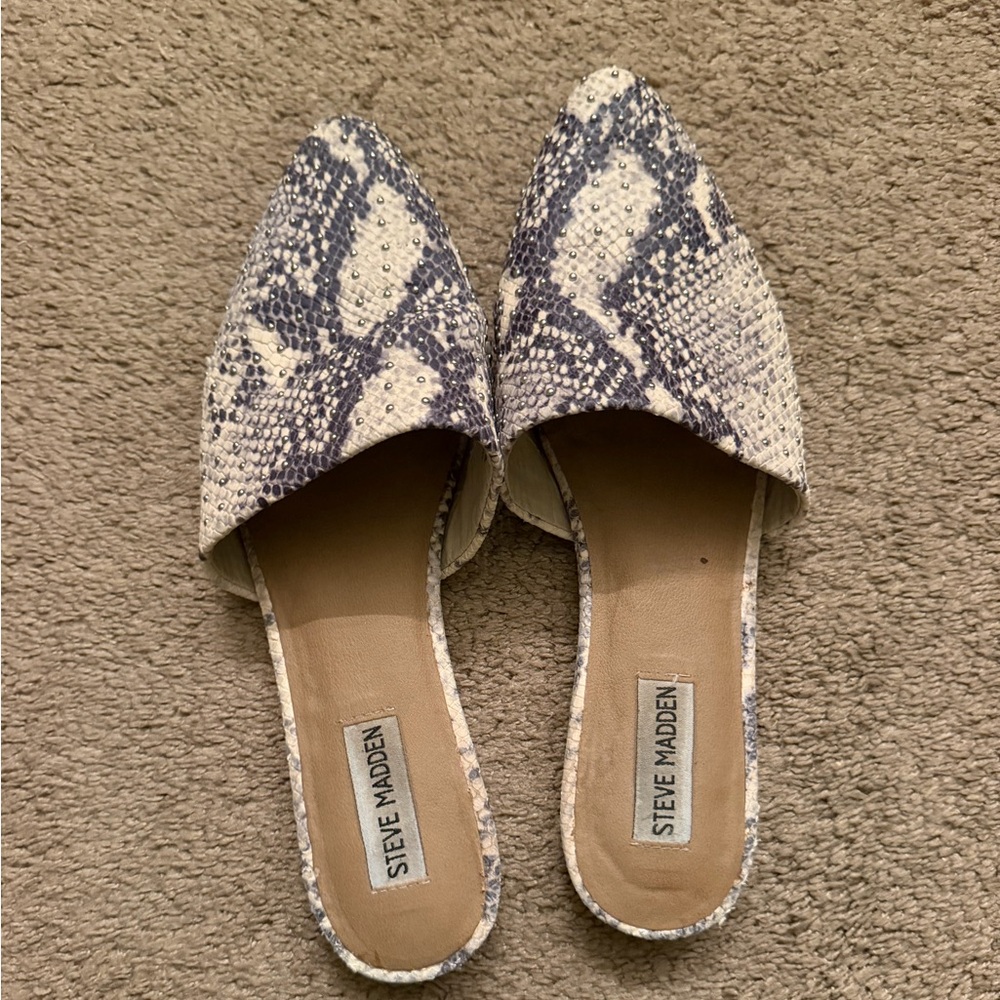 Steve Madden Women's Snake Print Studded Mules Trace 10